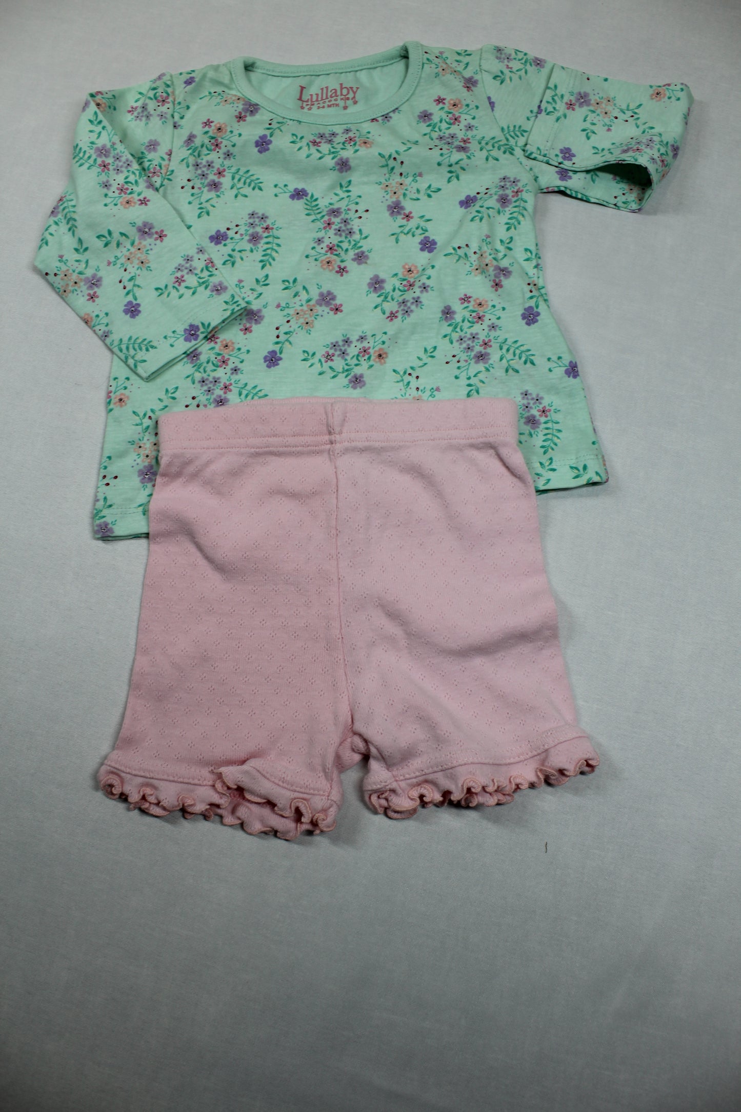 Set Kurze Hose Rosa Langarmshirt Grün Blumenmuster Mädchen 62