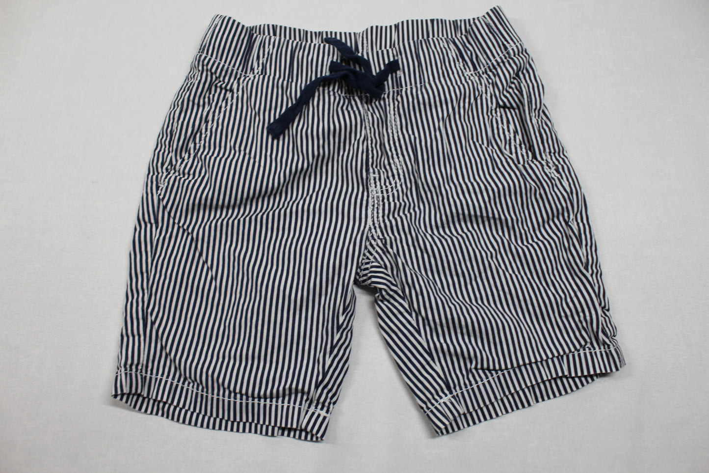 Dreierset Body Uni T-Shirt Kurze Hose gestreift 98-J