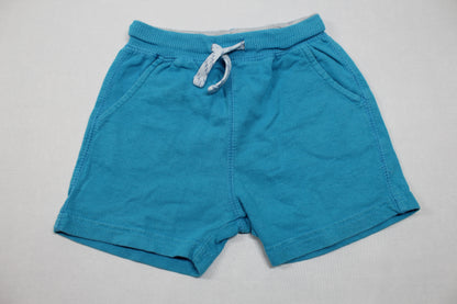 Set T-Shirt Grau Motiv Kurze Blaue Hose Jungs 92/98