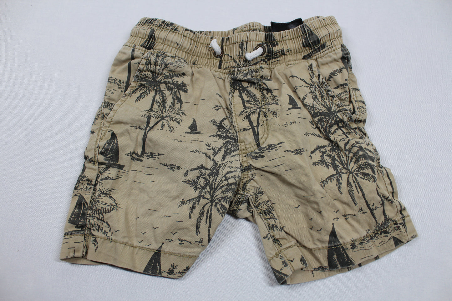 Set Grün T-Shirt Kurze Hose Motiv Jungs 92
