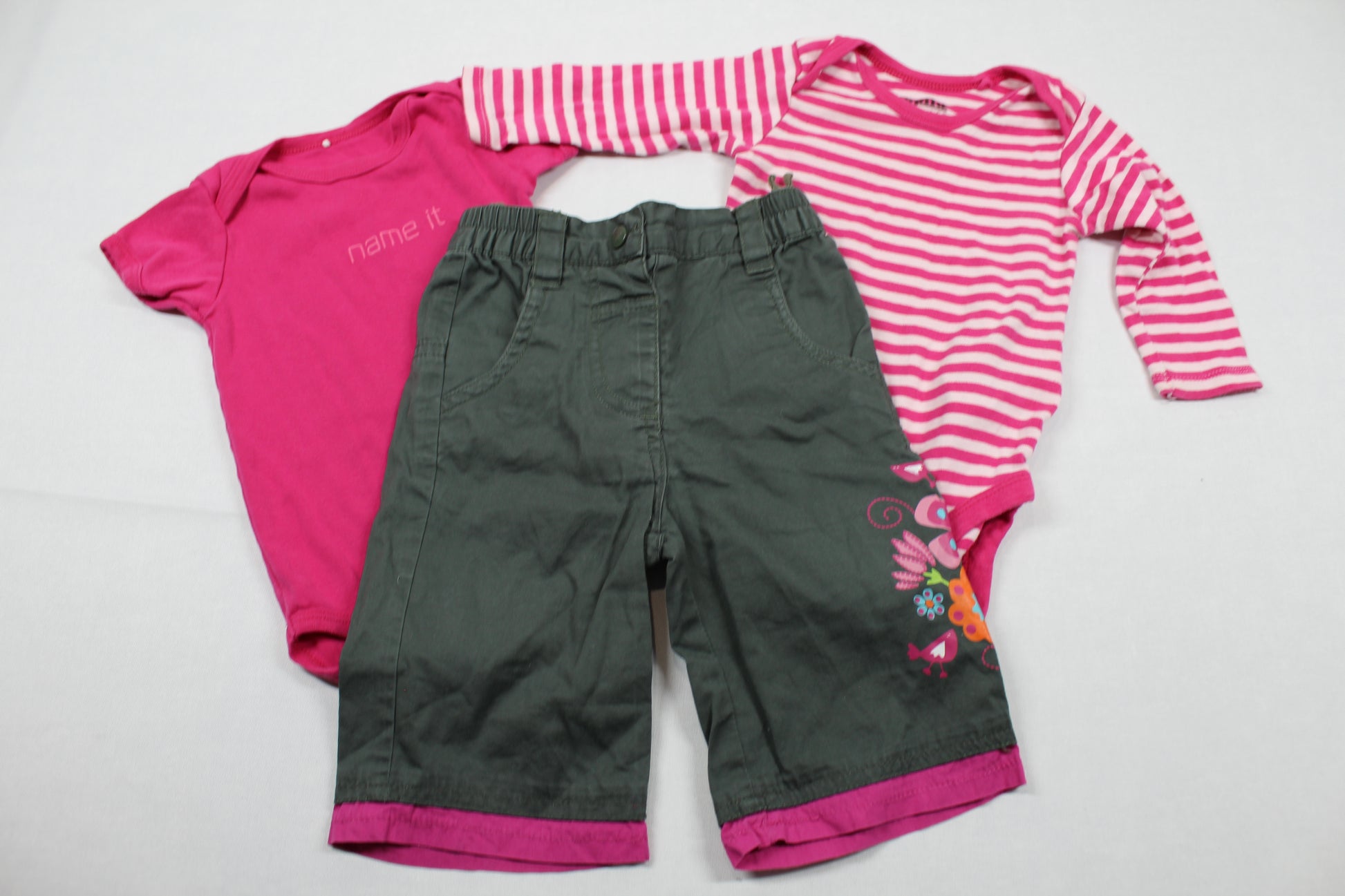 Set Bodys Uni Gestreift Kurze Hose Grün Mädchen 68