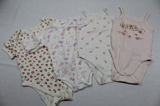 Viererset Bodys verschiedene Farben Motiv  Mädchen 86/92
