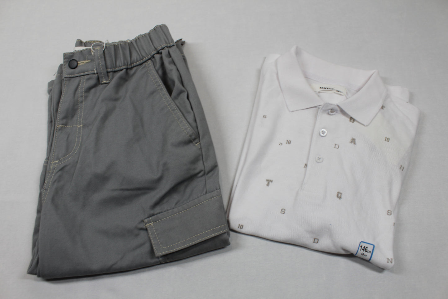 Set Sommerkleider Poloshirt Dreiviertel Hose Jungs sehr gefragt 146/152