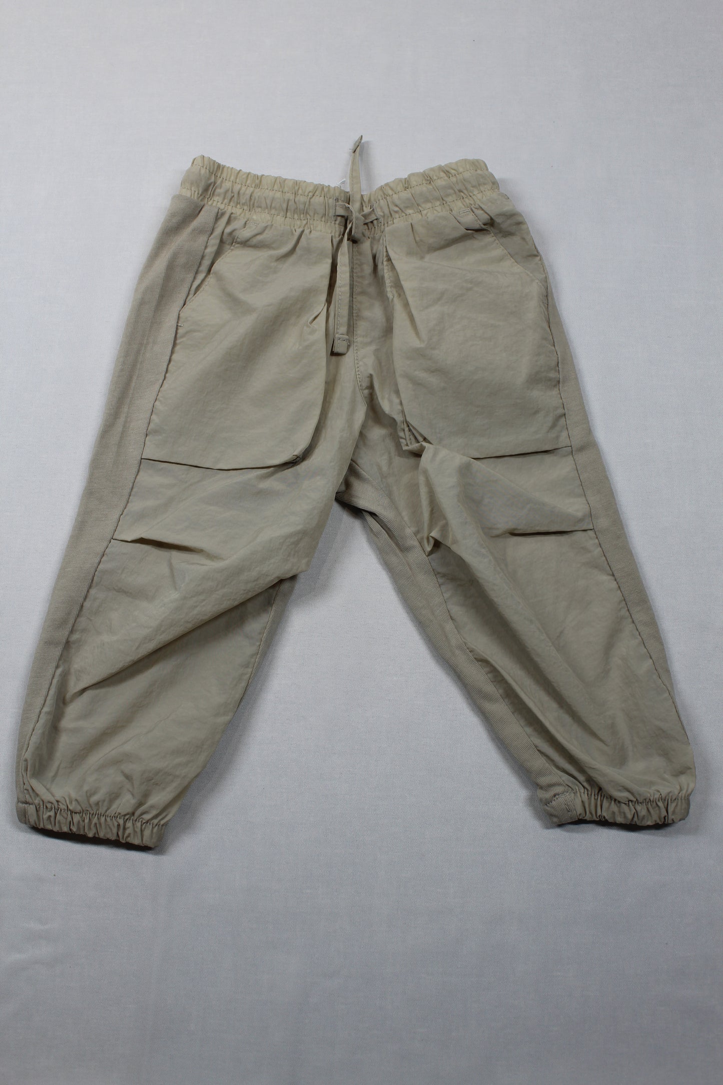 Set leichte beige Hose blaue Jogginghose Jungs 74/80 A-Ware