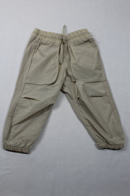 Set leichte beige Hose blaue Jogginghose Jungs 74/80 A-Ware