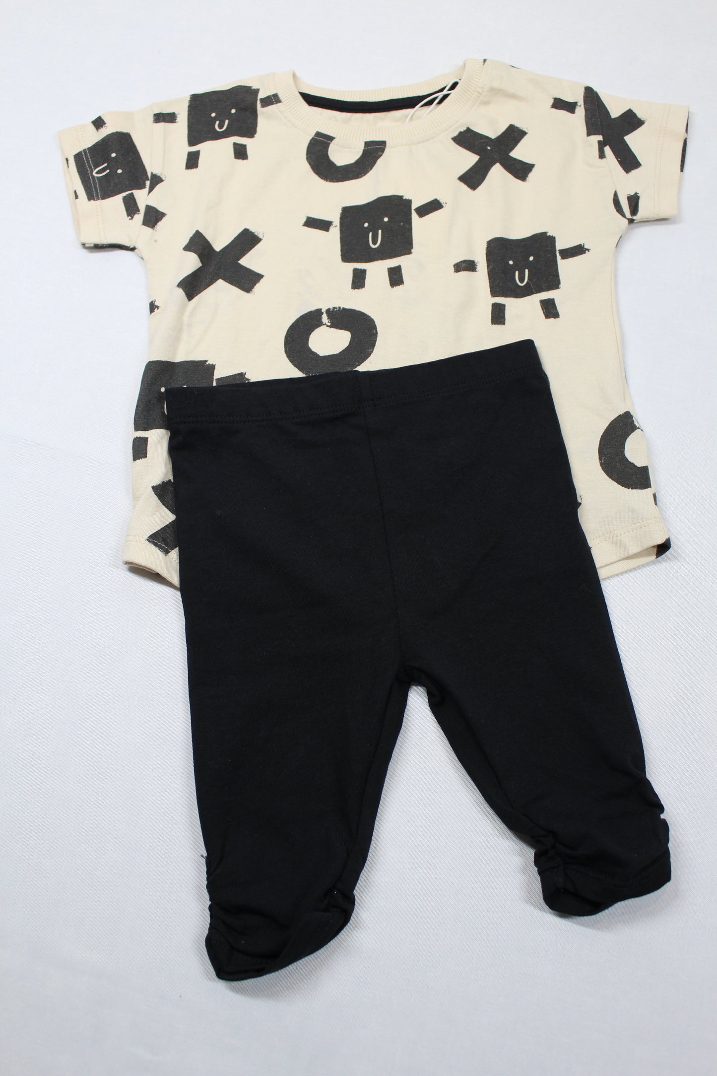 Set beige T-Shirt Motiv schwarze leichte Leggins Mädchen A-Ware Kids- Sommer 74/80