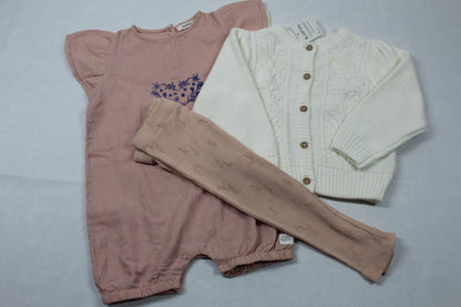 Set Body dunkelrosa weiße Strickweste hellbraune Leggins Mädchen A-Ware 68/74