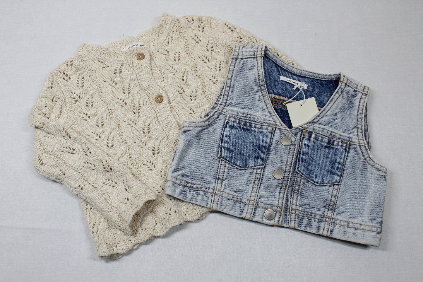 Set schöne leichte Strickweste Jeansweste kurz A-Ware Mädchen 80/86