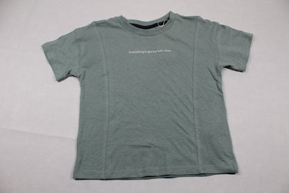 Set grünes T-Shirt kurze Bluejeans Jungs Sommerware 98/104