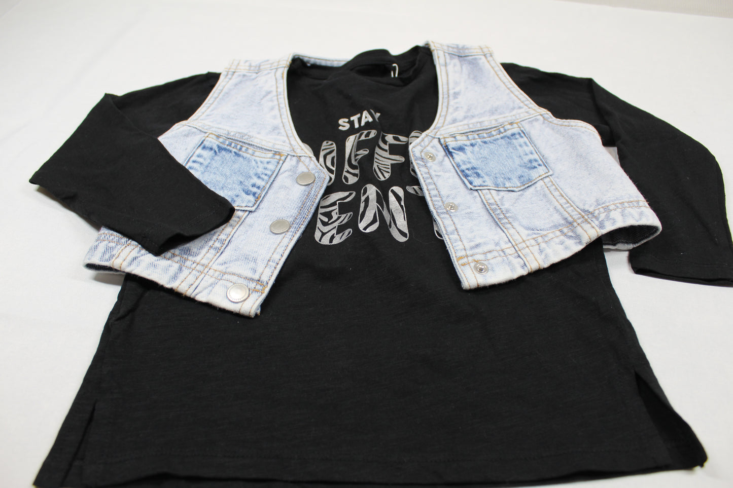 Set leichtes Langarmshirt schwarz Jeansweste Mädchen A-Ware 110/116