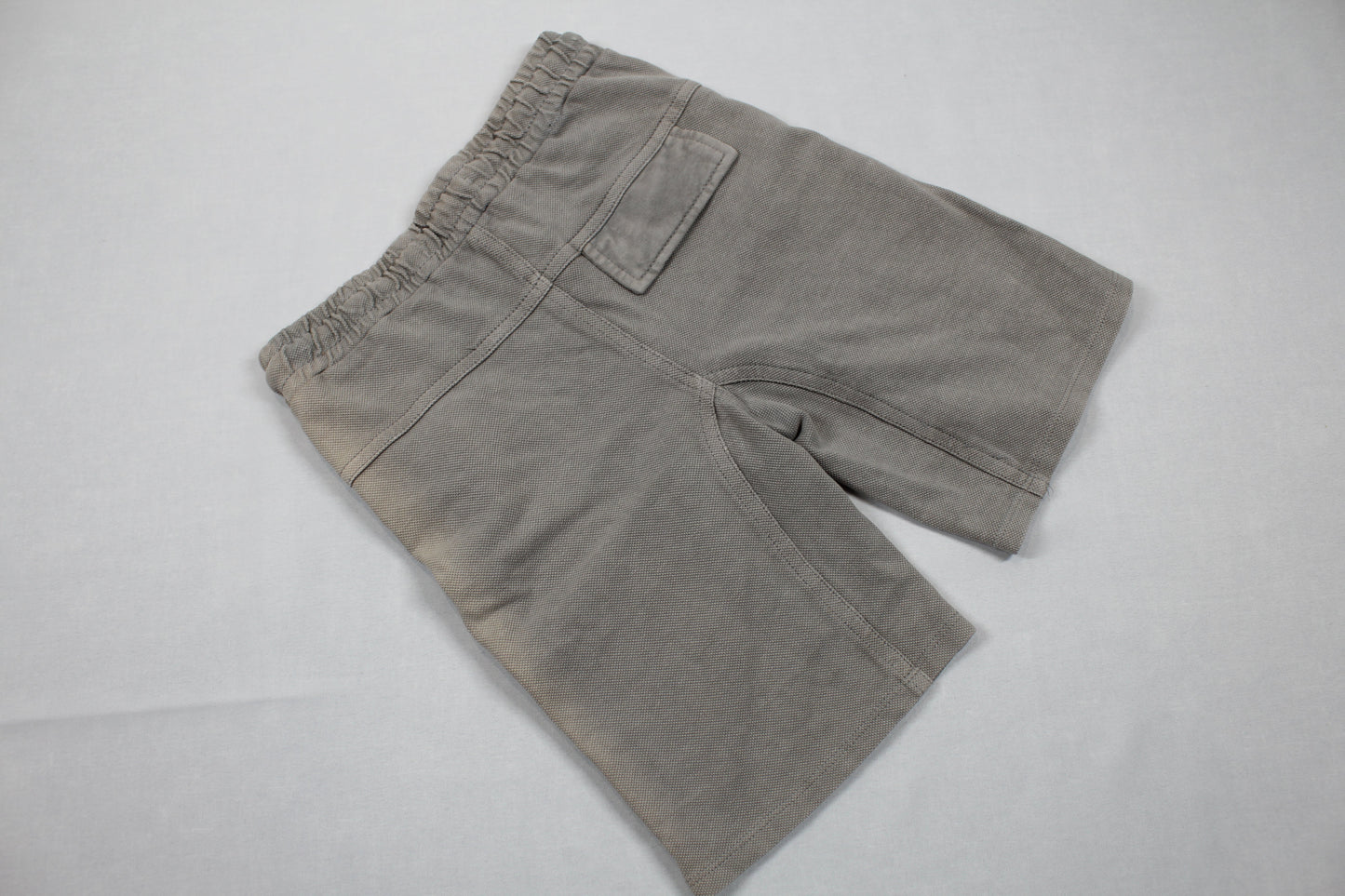 Set hellgraue Short schwarzes T-Shirt Jungs Sommerware A-Ware 110/116