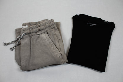 Set hellgraue Short schwarzes T-Shirt Jungs Sommerware A-Ware 110/116