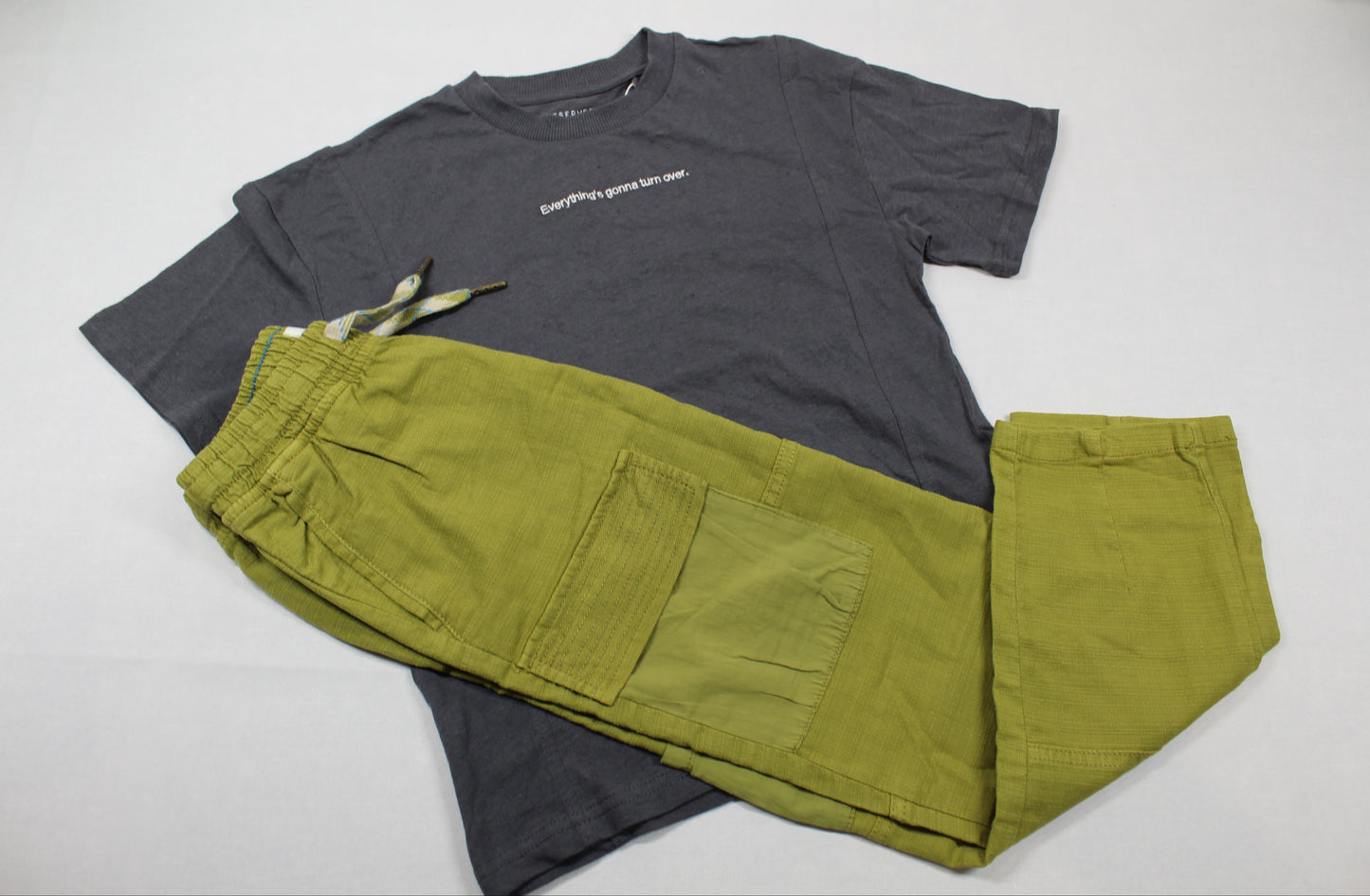 Set T-Shirt lange Hose Jungs 134/140