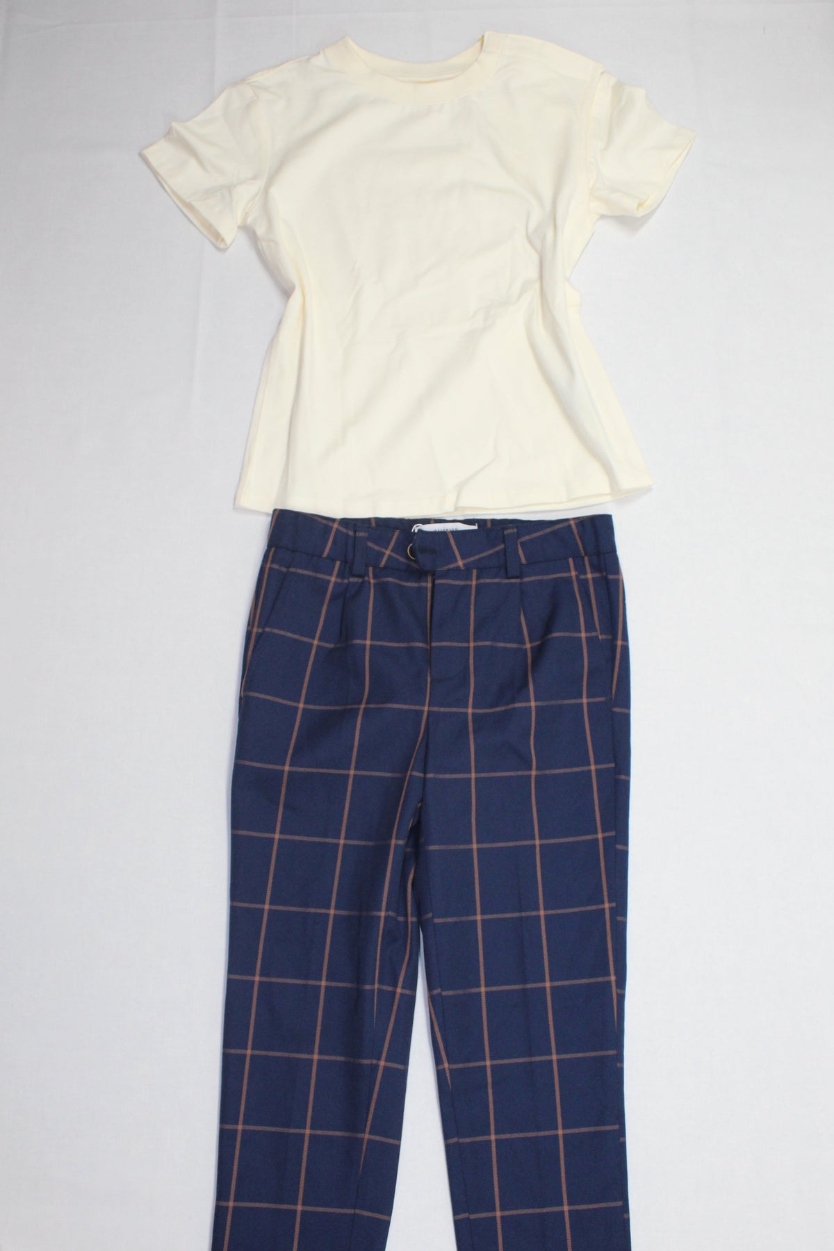 Tolle Hose + T-shirt 122 für Mädchen
