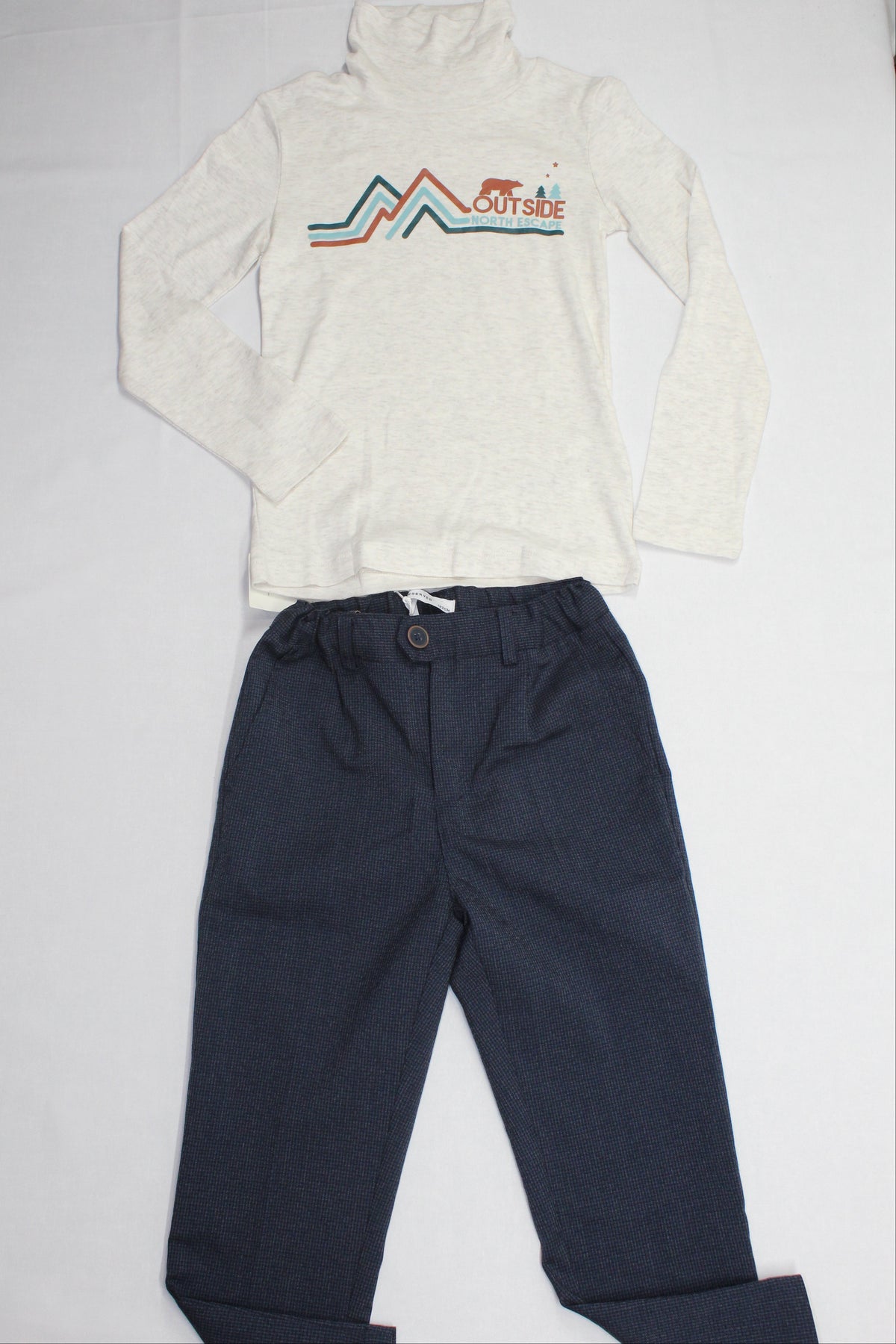 Thermojeans + Rollkragen Pullover 122/128 für Jungs