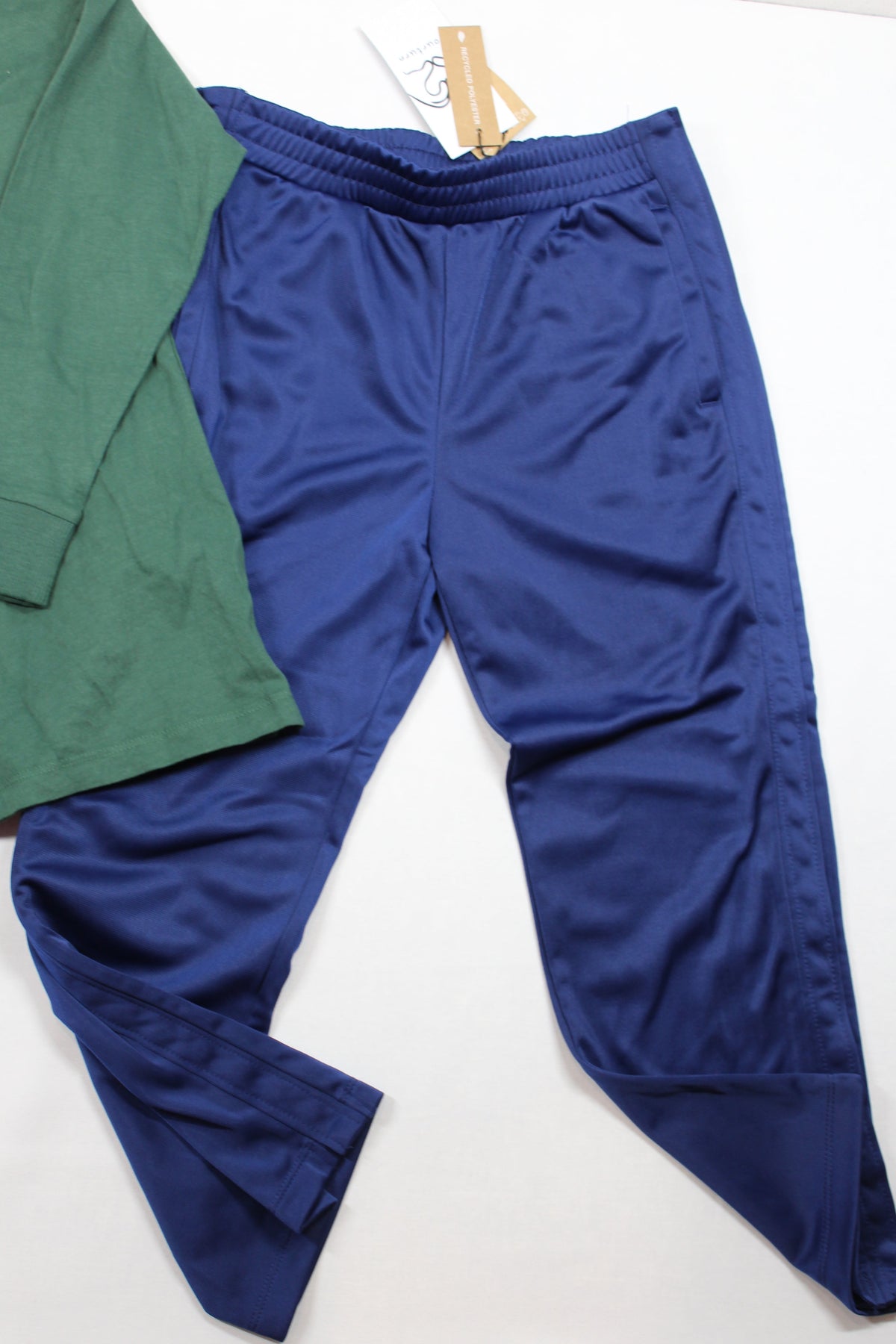 Jogginghose + Langarmshirt mit Weihnachtsmotiv 122/128 Jungs 